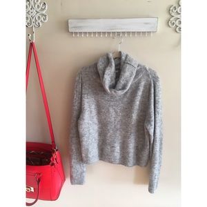NWOT Cowl Neck Sweater ❤️